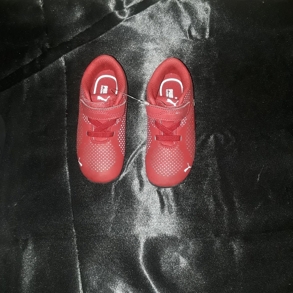 Kids sneakers